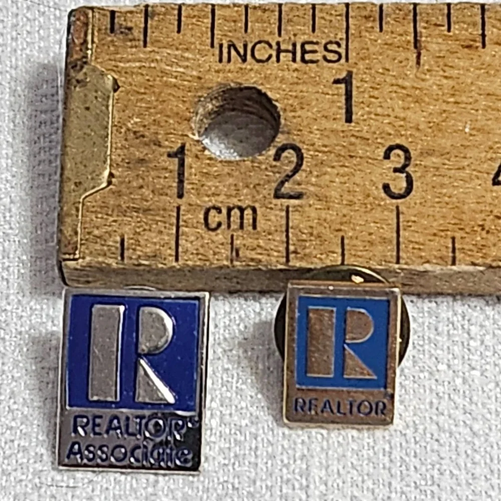 Vtg REALTOR Florida‎ Official Lapel Pins Blue Gold Silver Collectible Set of 4